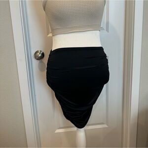 Pre Owned Good American Gorgeous Black Ruched Skirt
